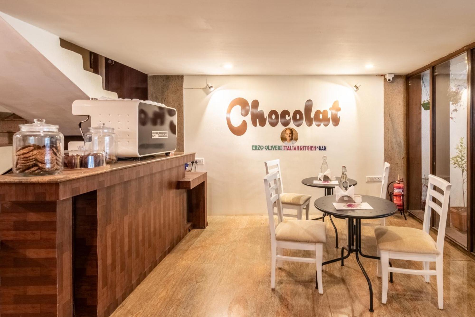 Hotel Chocolat House à Bangalore Extérieur photo